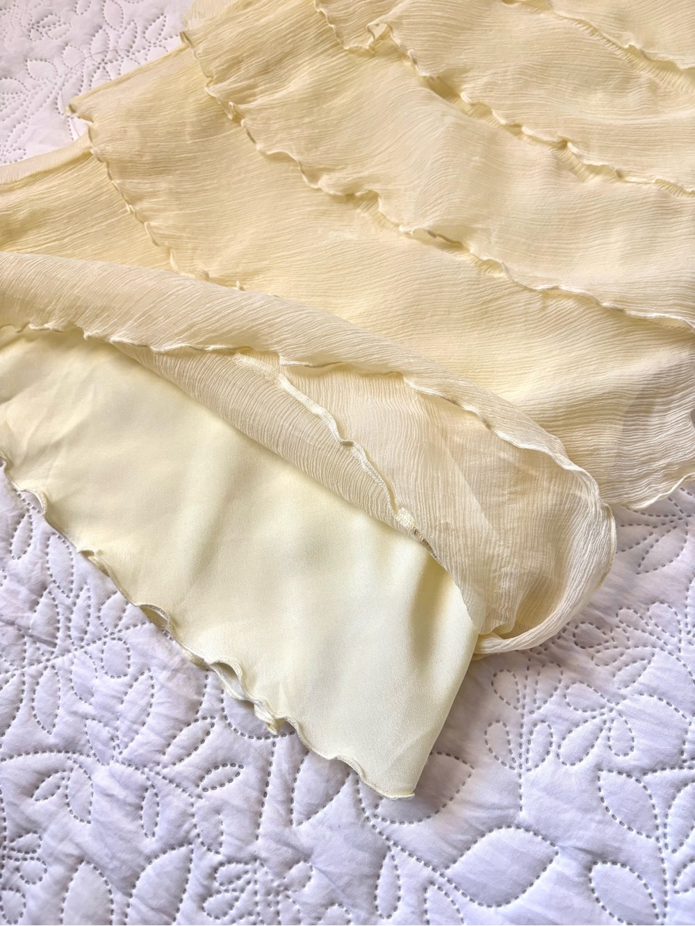Laundry by Shelli Segal 100% Silk Yellow Tiered Ruffle Y2K Dress Size 4 - Picture 7 of 12